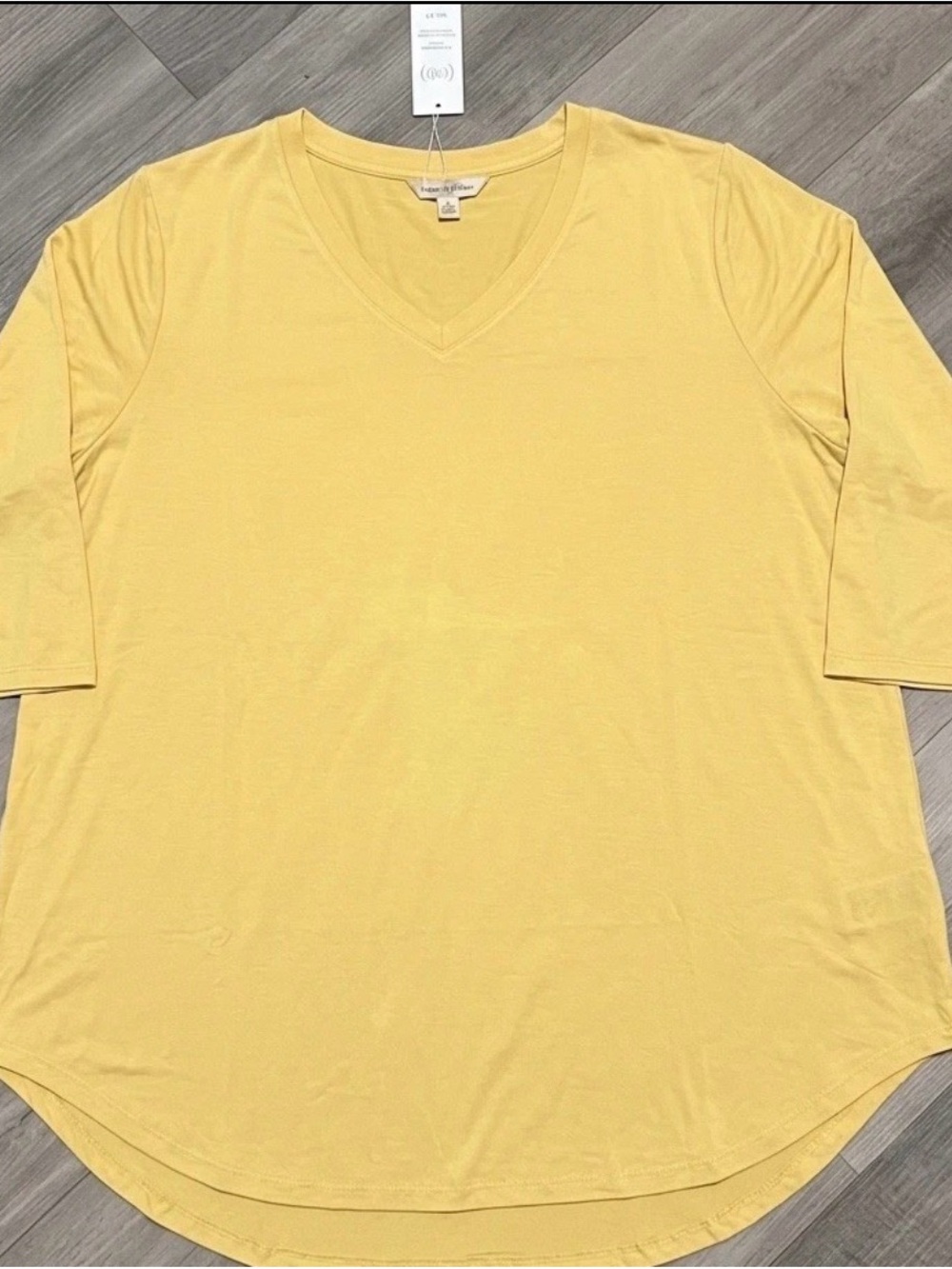 Cato Mustard Yellow V-Neck Top Shirt XL NWT 3/4 Sleeve Tunic High Low Curved Hem